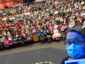 February 18, 2022 –Dinosaur World Live Audience Selfie